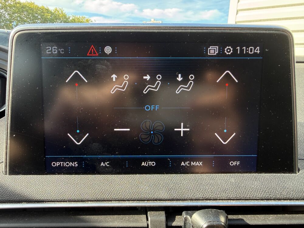 3008 GENERATION-II 1.5 BLUEHDI 130ch ALLURE / CARPLAY / KIT DISTR 2019 occasion 17100 Saintes