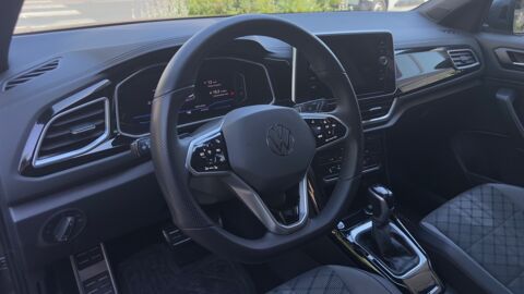 T-ROC 1.5 TSI 150 EVO R-LINE DSG BVA - TOIT OUVRANT - ENTRETIEN CO 2023 occasion 69150 D&eacute;cines-Charpieu