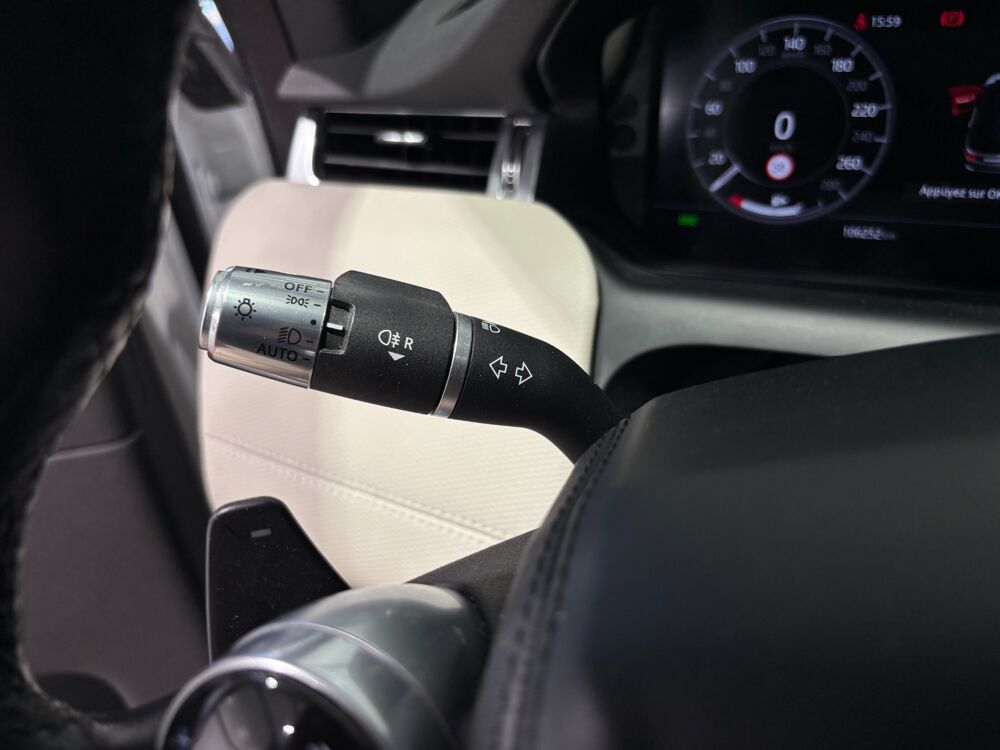 Discovery sport 1.5 P300E 309CV HYBRID R-DYNAMIC S 4X4 BVa8/ ENTRETIEN FULL 2020 occasion 17430 Tonnay-Charente