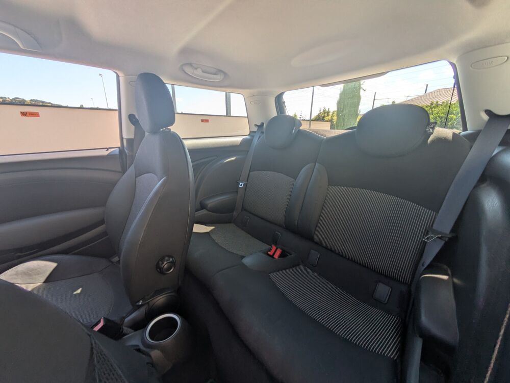 Cooper 1.6 120cv COOPER / RADAR DE RECUL / FEUX AUTO / REGULATEUR / 2008 occasion 69420 Ampuis