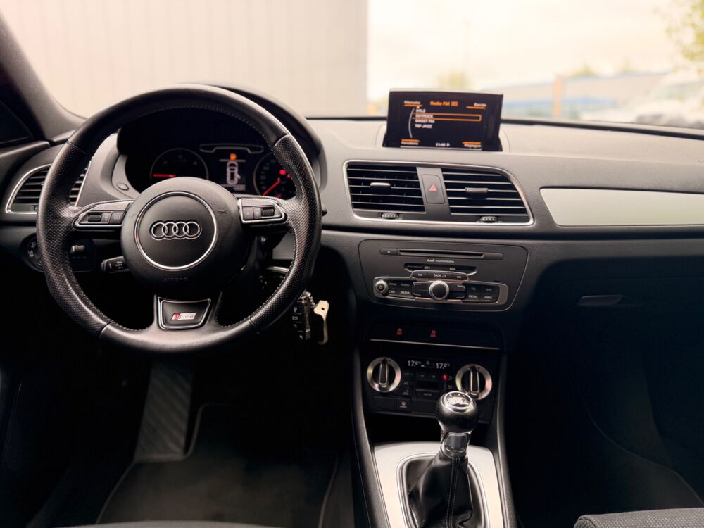 Q3 2.0 TDI 140Ch S-LINE - RADAR DE RECUL - GPS - BLUETOOTH - RE 2014 occasion 76150 Saint-Jean-du-Cardonnay