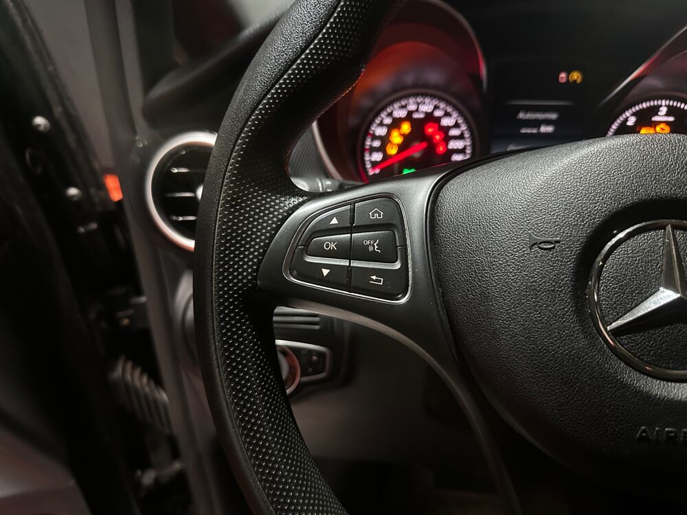 Classe V 2.2 220 CDI 163 CH BVM / 8 PLACES / BLUETOOTH / CAMERA AR / 2015 occasion 29000 Quimper