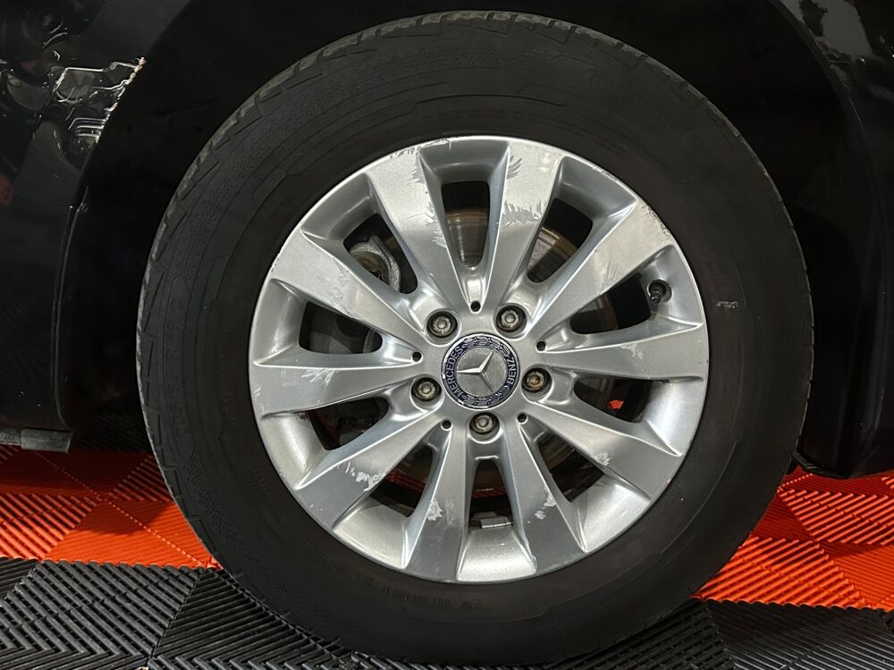 Classe V 2.2 220 CDI 163 CH BVM / 8 PLACES / BLUETOOTH / CAMERA AR / 2015 occasion 29000 Quimper