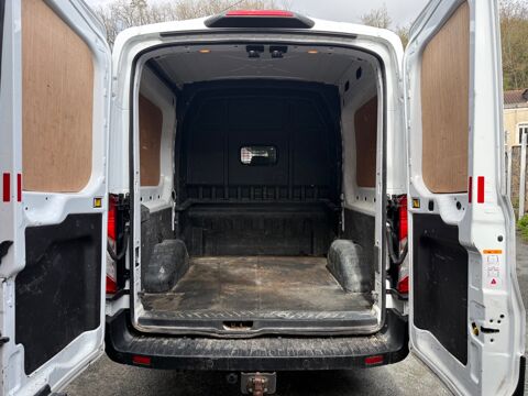 Transit 15 825 € HT / 2T Fg 6 PLACES T330 L2H2 2.0 EcoBlue 130ch S&S 2020 occasion 24750 Tr&eacute;lissac
