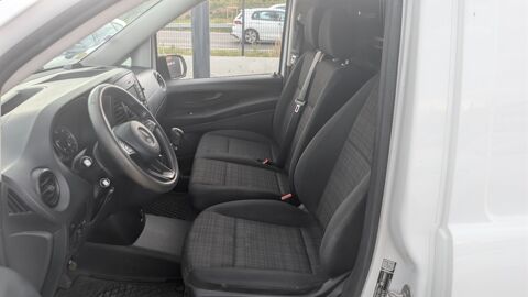 Vito FOURGON LONG 2.2 114 BLUETEC 136 ch + ATTELAGE ET BARRE DE T 2019 occasion 42160 Andr&eacute;zieux-Bouth&eacute;on