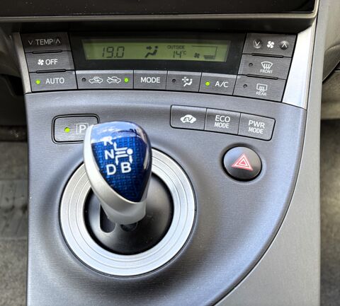 Prius 1.8 136H 100 ch HYBRID FULL-HYBRID BVA - &Eacute;CRAN TACTILE - CAR 2010 occasion 77700 Serris