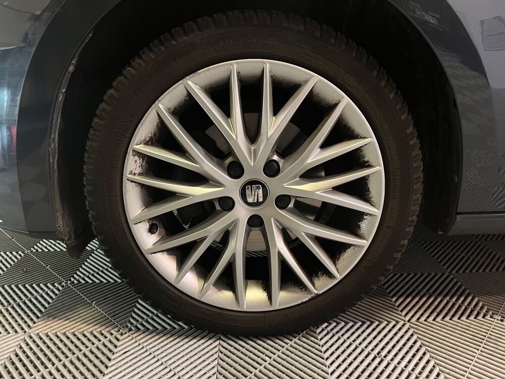 Leon 1.6 TDI 115ch BVM URBAN CAMERA DE RECUL/ CARPLAY/ ENTRETIEN 2020 occasion 78125 Gazeran