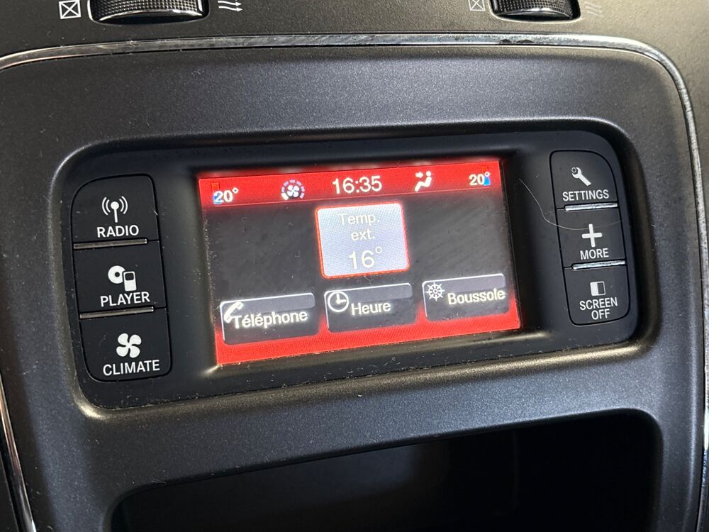Freemont 2.0 MJT 136 CH / COURROIE OK / RADARS ARR / REGULATEUR / 7 P 2012 occasion 29000 Quimper