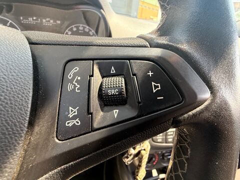 Corsa 1.2 70 CH - ACTIVE - CHA&Icirc;NE DE DISTRIBUTION 2019 occasion 26000 Valence