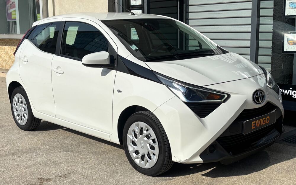 Aygo 1.0 VVTI 72CH X-PLAY X-SHIFT BVA - 1ERE MAIN - SUIVI COMPLET 2021 occasion 57600 Forbach