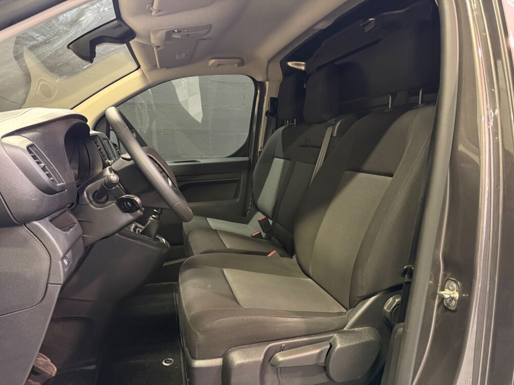 Jumpy FOURGON 2.0 BLUEHDI 145CH M L2 DRIVER / 1ERE MAIN/ CARPLAY/ 2023 occasion 78125 Gazeran