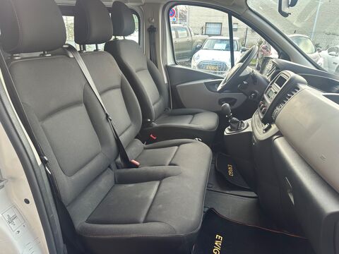 Trafic COMBI 1.6 DCI 125ch L1 LIFE 9 PLACES 2016 occasion 38420 Le Versoud
