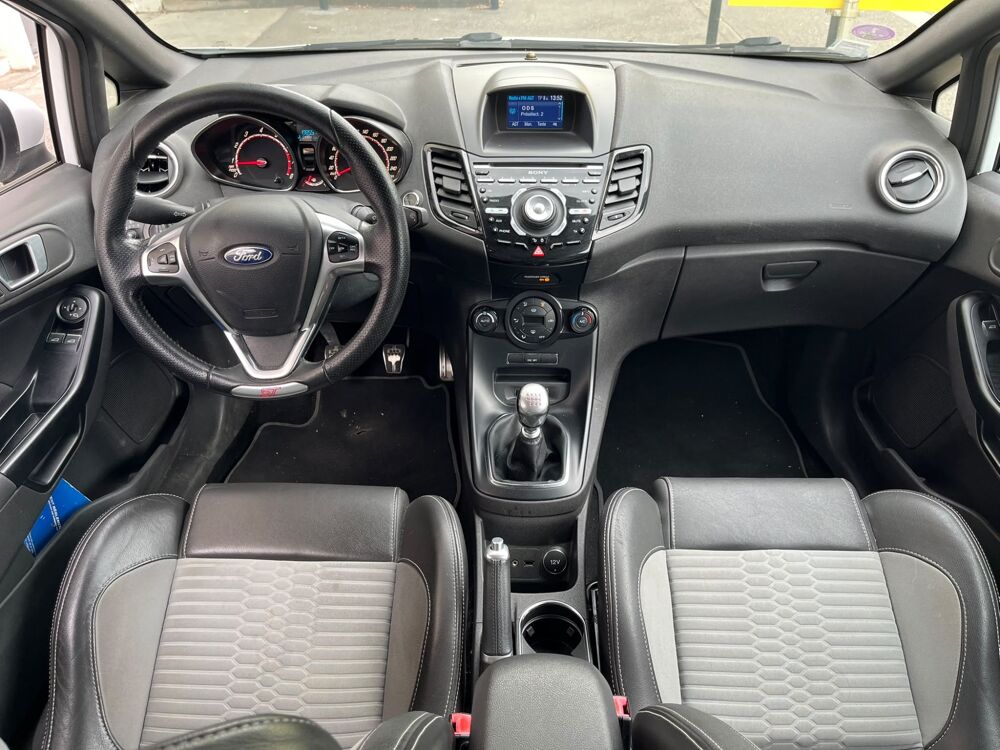 Fiesta ST 1.6 ECOBOOST 182 / 1&Egrave;RE MAIN / PACK PERFORMANCE / SONY / 2015 occasion 74600 Seynod