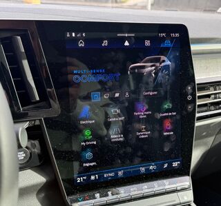 Rafale 1.2 E-TECH 200 CH 130 HYBRID FULL-HYBRID 2KWH ESPRIT ALPINE 2024 occasion 25000 Besan&ccedil;on