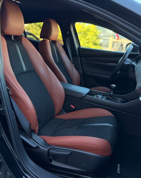Mazda3 2.0 SKYACTIV-X 185ch HYBRID MHEV BLACKOUT EDITION BUSINESS 2024 occasion 25300 Pontarlier