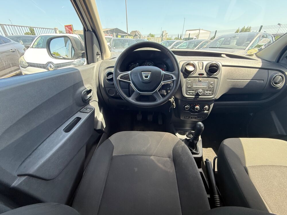 Dokker COMBI 1.5 DCI 90CH AMBIANCE - 1&Egrave;RE MAIN - CLIMATISATION - RE 2017 occasion 27000 &Eacute;vreux