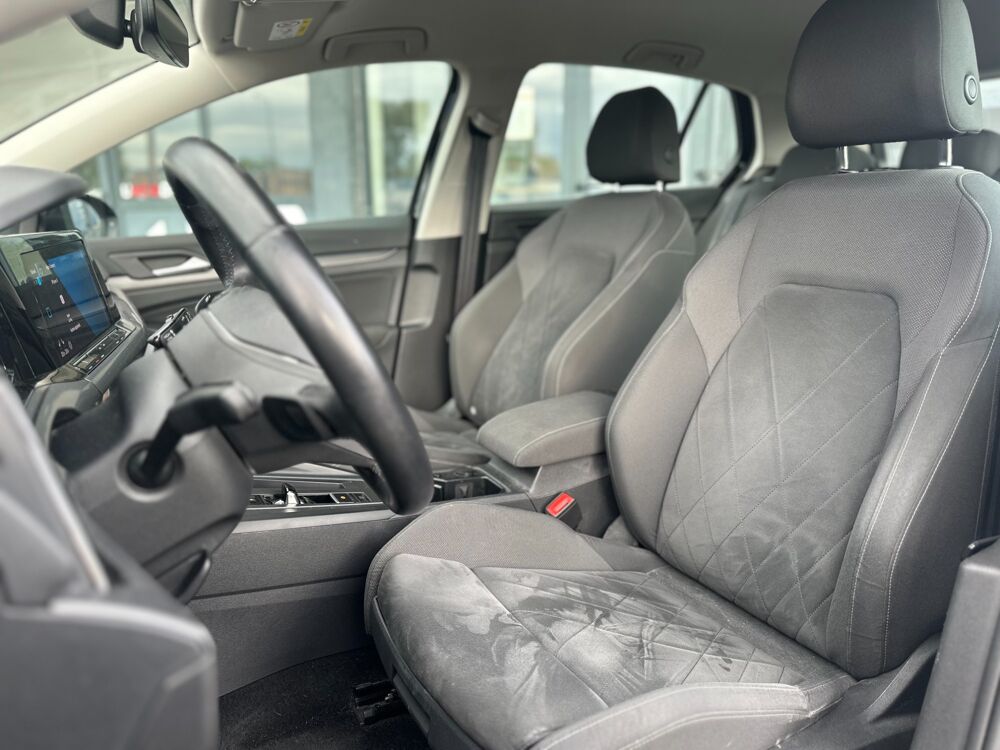 Golf 8 1ST EDITION 1.5 E-TSI 150Ch MHEV DSG7 - CARPLAY - SIEGES E 2020 occasion 26000 Valence