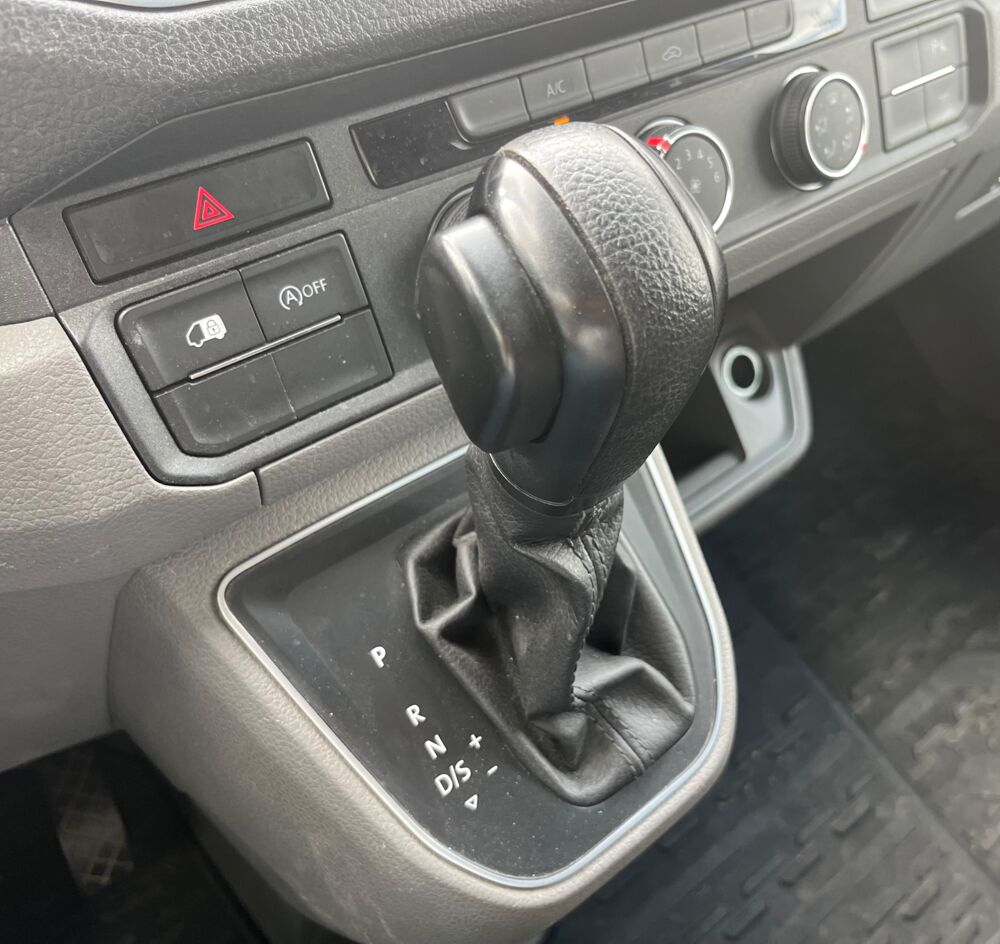 Crafter FOURGON 2.0 TDI 175 30 L3H3 BUSINESS LINE BVA + CARPLAY + CA 2019 occasion 54000 Nancy