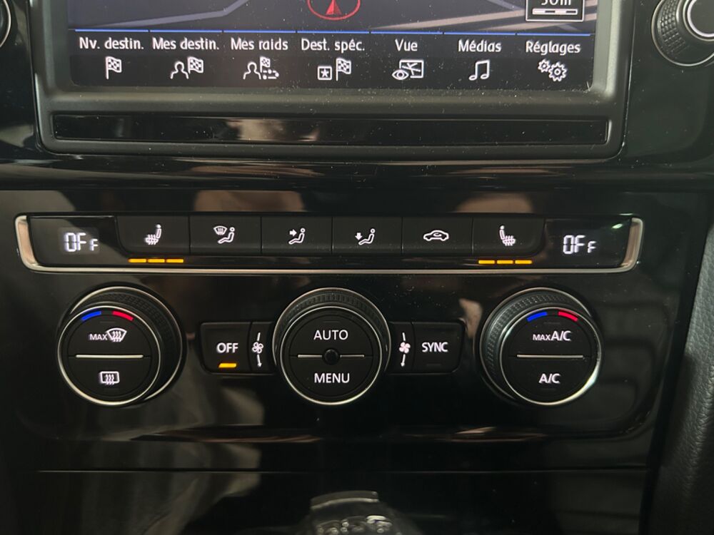 Golf 2.0 TSI 300 CH R 4MOTION DSG6 / TOIT OUVRANT / RADARS AV/ARR 2015 occasion 29000 Quimper