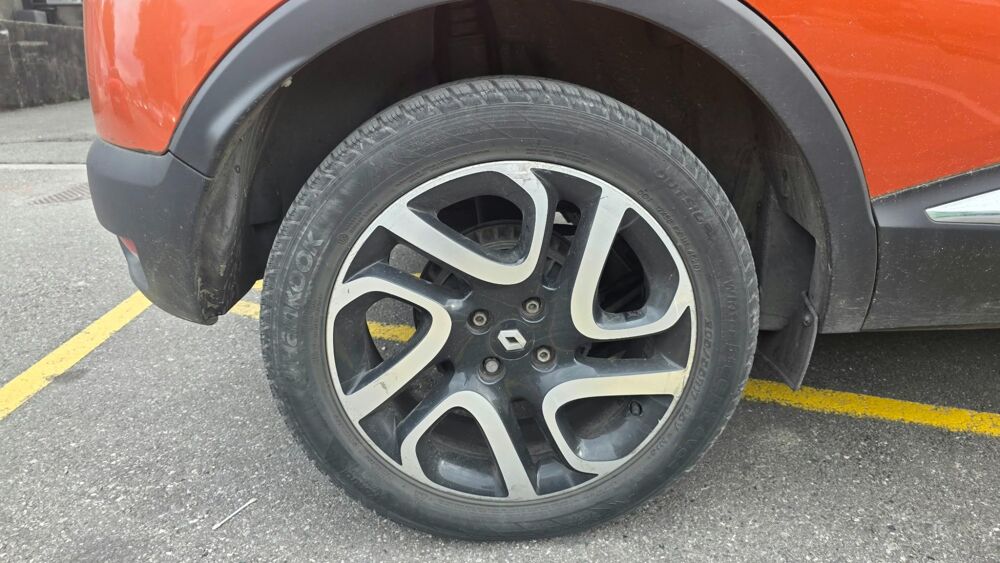Captur 1.2 TCE 120 ARIZONA EDC BVA/ENTRETIEN A JOUR/CAMERA DE RECUL 2014 occasion 74600 Seynod