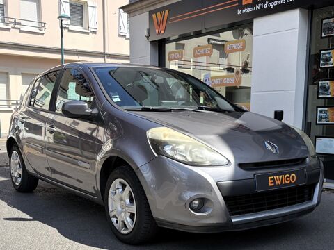 Clio III PHASE 2 – 5 PORTES – 1.2 TCE 16V ECO2 100 ch – TOMTOM 2010 occasion 77700 Serris