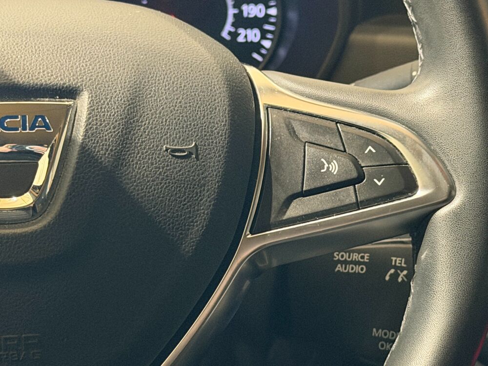 Duster 1.5 DCI 110ch PRESTIGE 4X2 EDC 2018 occasion 81990 Puygouzon