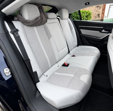 508 II 1.5 BLUEHDI 130 ALLURE EAT BVA - TOIT OUVRANT - INT BLANC 2021 occasion 69150 D&eacute;cines-Charpieu