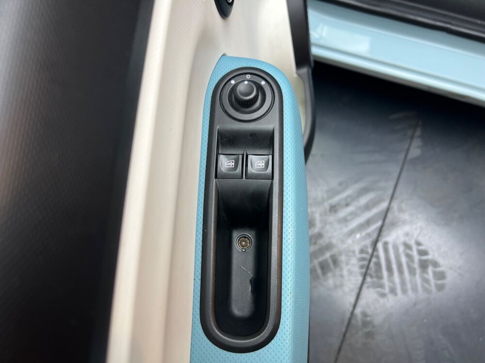 Twingo 1.0 SCE 70 INTENS // FAIBLE KILOMETRAGE // CLIMATISATION // 2015 occasion 33320 Eysines