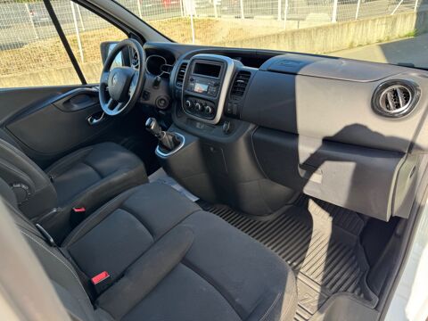 Trafic FOURGON L1H1 1000 KG DCI 95 E6 GRAND CONFORT // ENTRETIEN CO 2019 occasion 34430 Saint-Jean-de-V&eacute;das