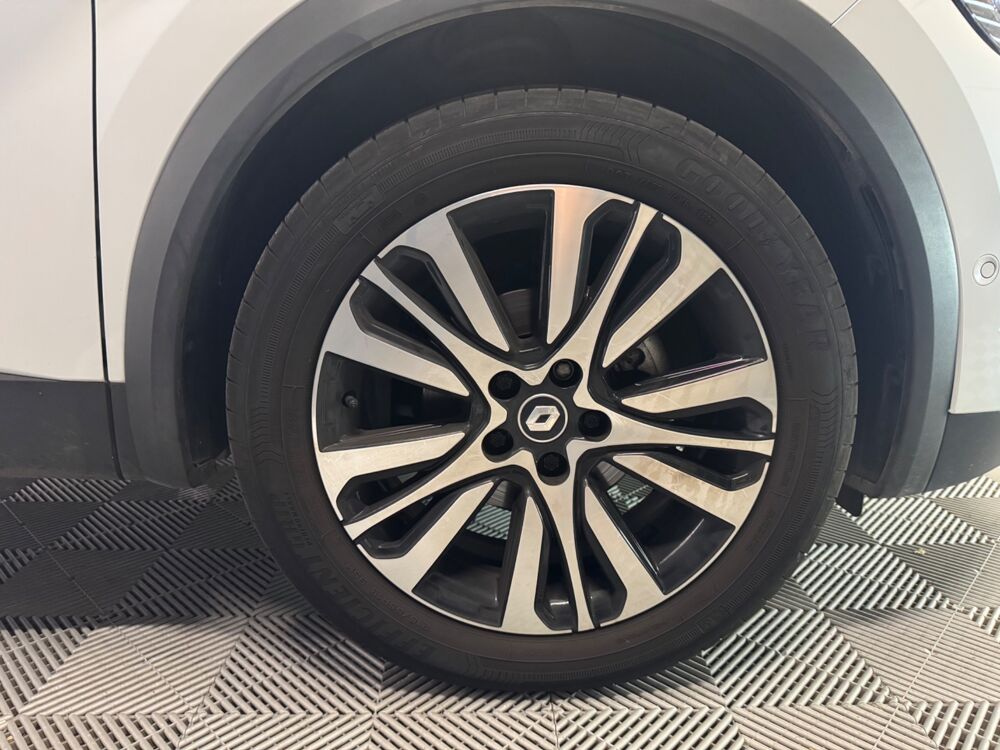 Captur 1.3 TCE 160 HYBRID ICONIC TOIT OUVRANT/ GRAND ECRAN/ CAMERA 2022 occasion 78125 Gazeran