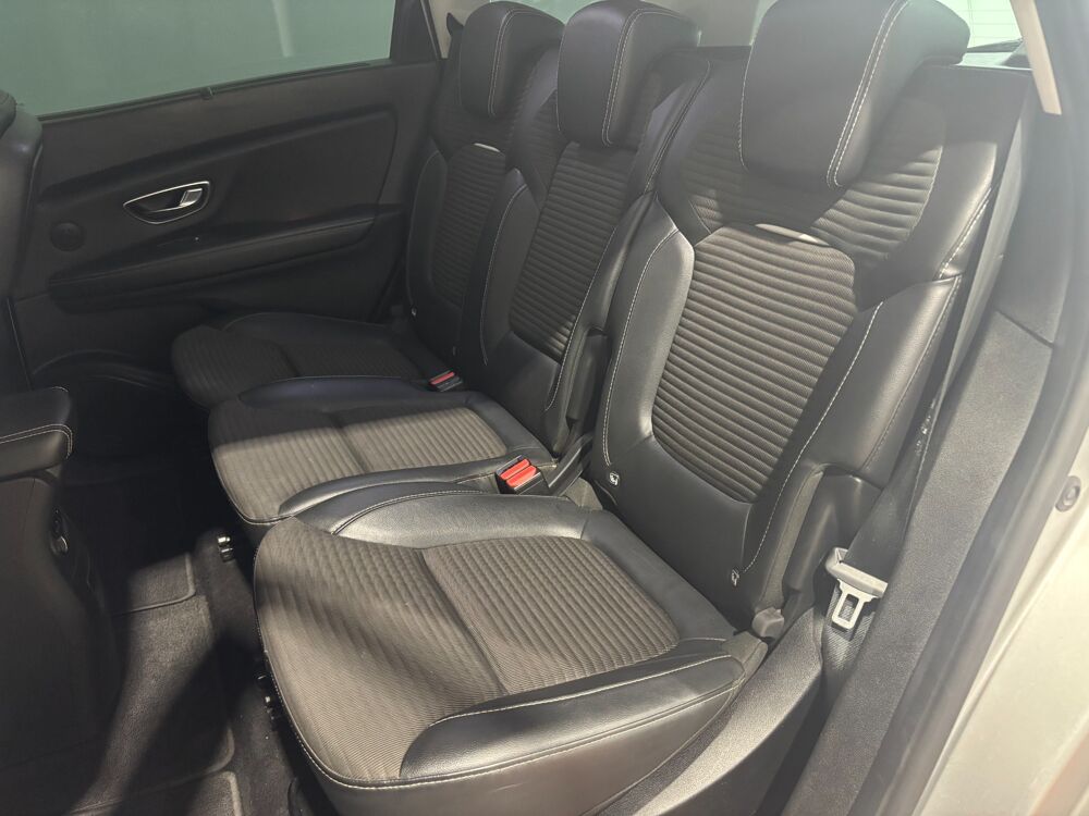 Grand scenic IV 1.6 DCI 160CV ENERGY INTENS EDC BVa6 2017 occasion 17430 Tonnay-Charente