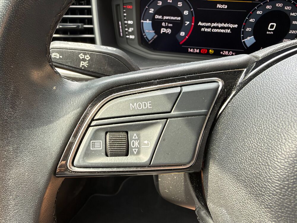 A1 SPORTBACK 1.0 30 TFSI 110CH DESIGN S-TRONIC GRIS NARDO*CARPL 2022 occasion 13009 Marseille