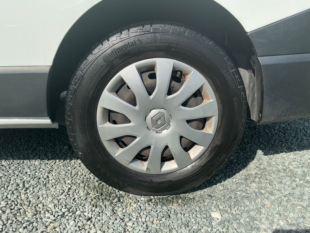 Trafic FOURGON 1.6 DCI 95 1T3 L2H1 CONFORT START-STOP / AMENAGEMENT 2020 occasion 17000 La Rochelle