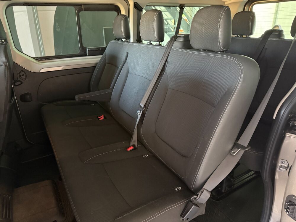 Trafic COMBI (III) 3 L2 2.0 BLUEDCI 145 ch INTENS 2019 occasion 65290 Juillan