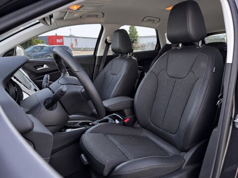 Grandland x 1.2 130Ch - ULTIMATE BVA8 - CARPLAY - SI&Egrave;GES CHAUFFANTS - EN 2019 occasion 26000 Valence