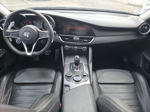 Giulia 2.2 JTDM 210ch VELOCE Q4 BVA / TOIT OUVRANT / ENTRETIEN EXCL 2017 occasion 17100 Saintes