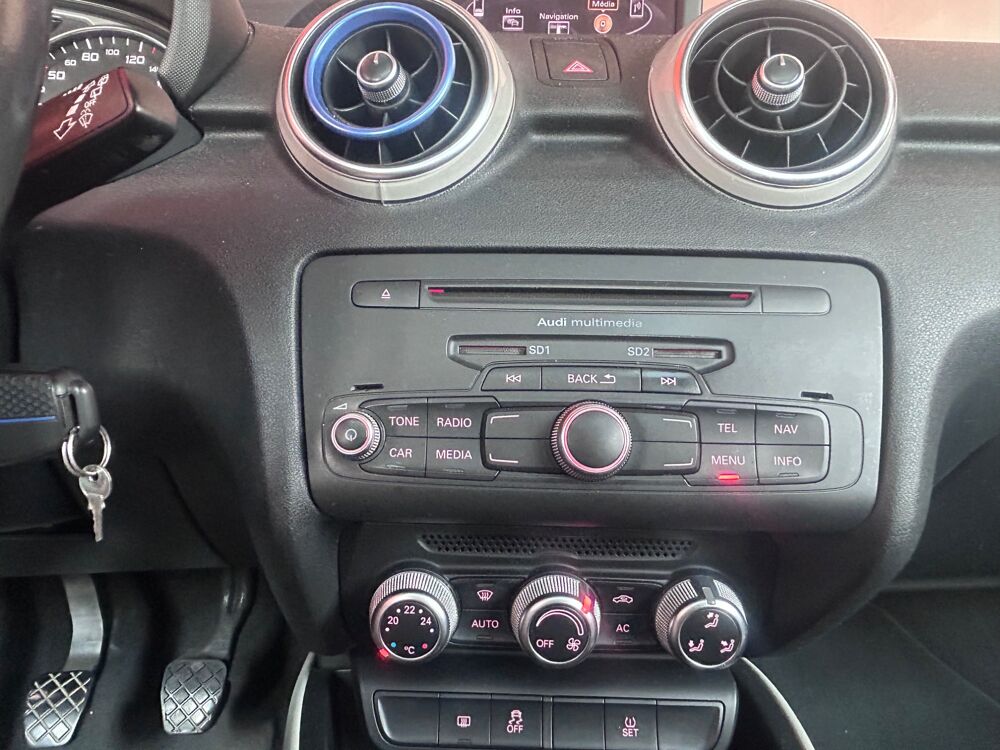 A1 1.6 TDI 105 CH AMBIENTE / TOIT OUVRANT 2011 occasion 47000 Agen