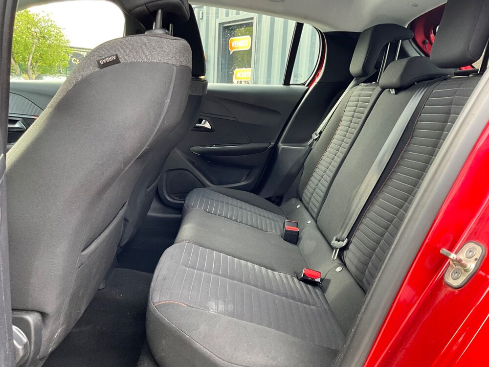 208 GENERATION-II 1.5 BLUEHDI 100 ch ACTIVE BUSINESS / CARPLAY / 2021 occasion 17000 La Rochelle