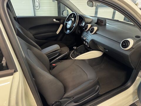 A1 1.2 TFSI 90Ch- AMBITION 2012 occasion 79000 Niort