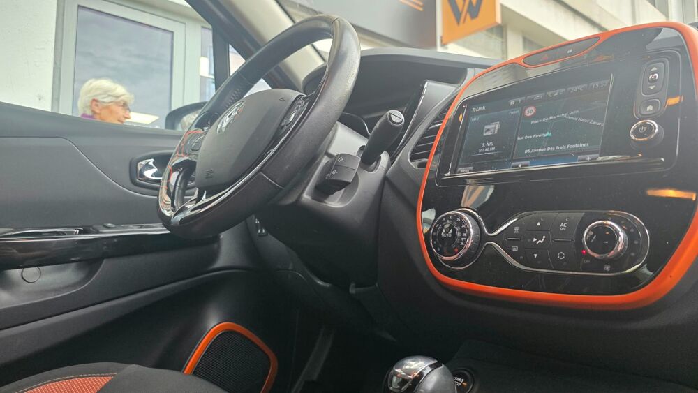 Captur 1.2 TCE 120 ARIZONA EDC BVA/ENTRETIEN A JOUR/CAMERA DE RECUL 2014 occasion 74600 Seynod