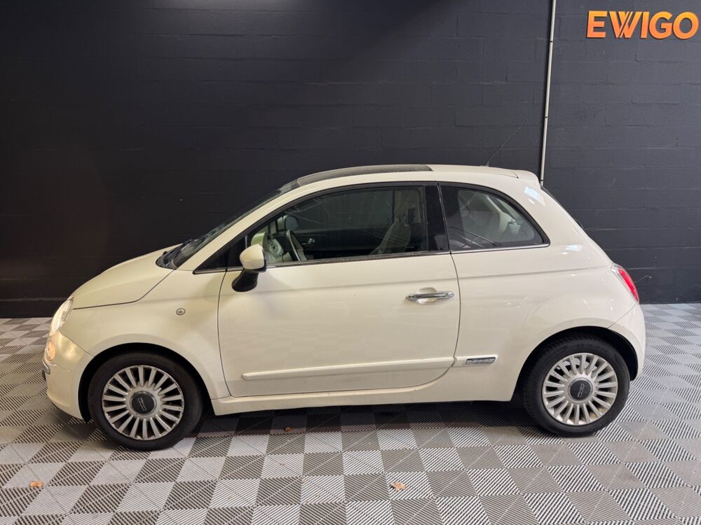 500 0.9 TWINAIR 85CH LOUNGE TOIT PANORAMIQUE/ EMBRAYAGE NEUF/ MO 2011 occasion 78125 Gazeran