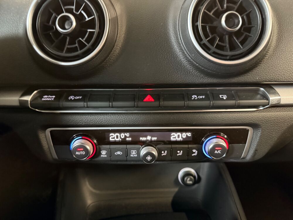 A3 SPORTBACK 1.6 TDI 110 AMBIENTE S-TRONIC BVA 2017 occasion 79000 Niort