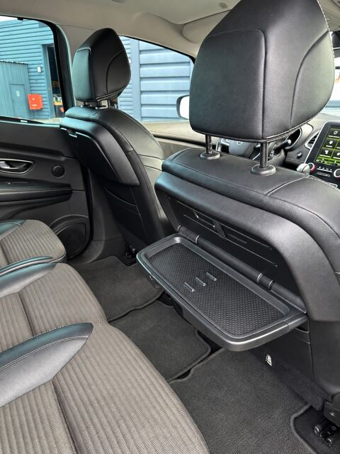 Grand scenic IV 1.6 DCI 160 CH / iNTENS / 7 PLACES - CAMERA RECUL - ATTELAGE 2017 occasion 44220 Cou&euml;ron