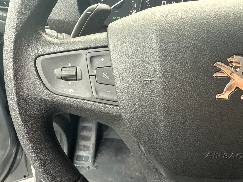 Expert FOURGON 2.0 BLUEHDI 180 L1 ASPHALT EAT 8 BVA / CARPLAY / DOU 2022 occasion 17100 Saintes