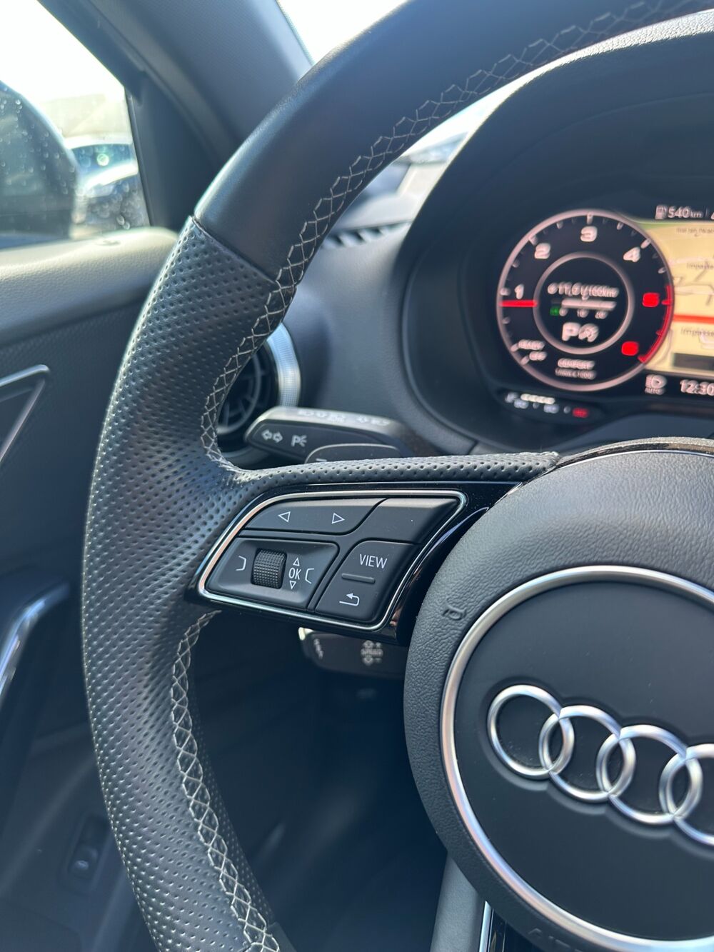 Q2 2.0 TDI 35 150CH QUATTRO / S-LiNE / SUIVI AUDI - TOIT OUVRAN 2022 occasion 44220 Cou&euml;ron