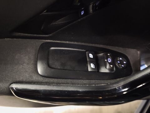 208 GENERATION-I 1.2 vti 80 LIKE 2015 occasion 60740 Saint-Maximin