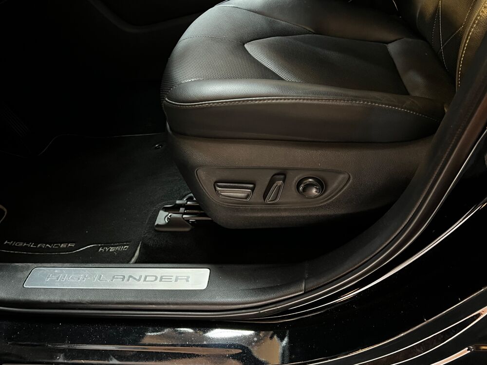 Highlander 2.5 248H 190 HYBRID FULL-HYBRID 1.9KWH LOUNGE AWD-I 4X4 BVA 2022 occasion 33320 Eysines