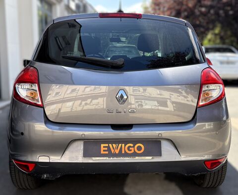 Clio III PHASE 2 – 5 PORTES – 1.2 TCE 16V ECO2 100 ch – TOMTOM 2010 occasion 77700 Serris