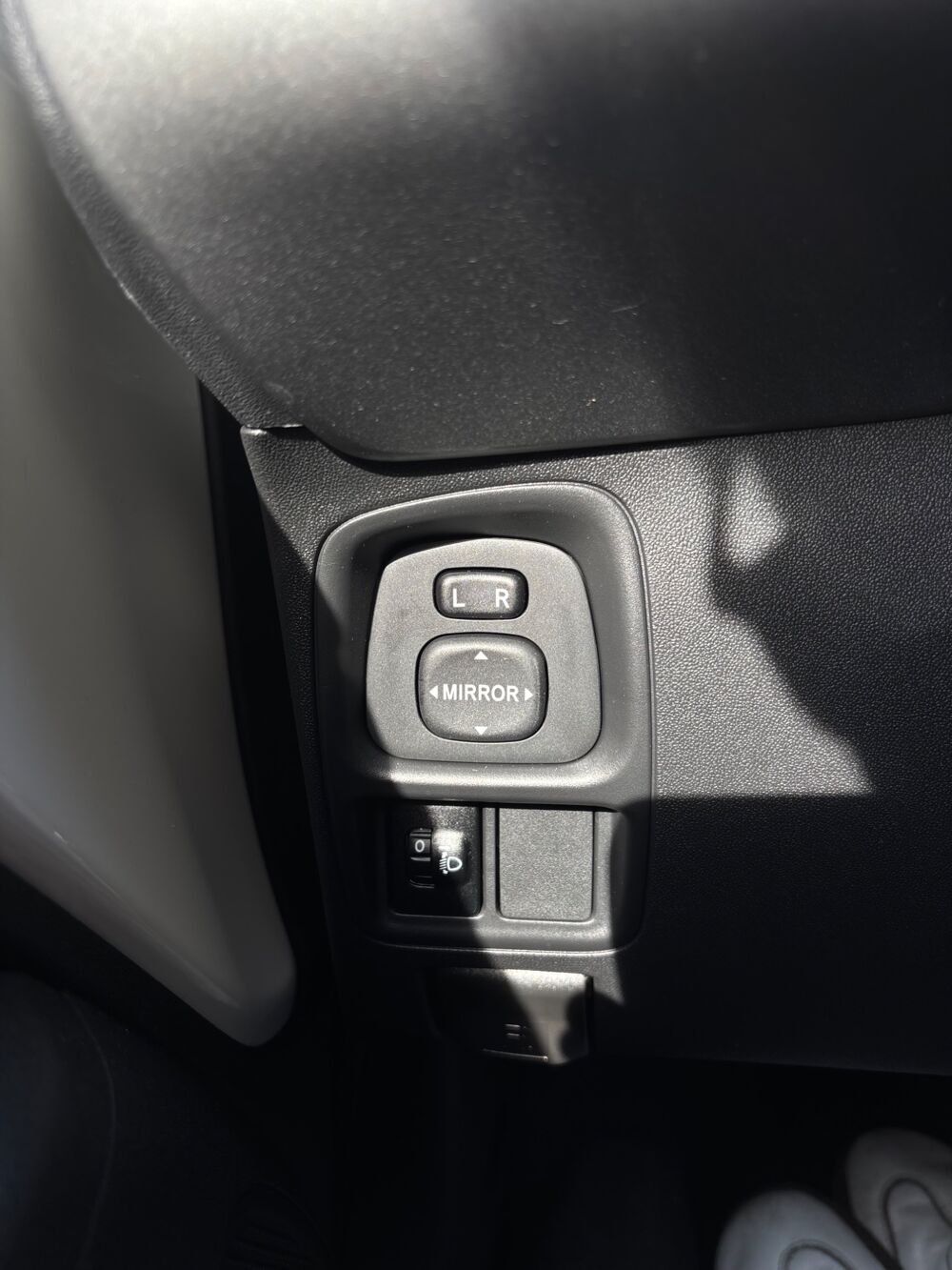 Aygo 1.0 VVTI 72CH X-PLAY X-SHIFT BVA - 1ERE MAIN - SUIVI COMPLET 2021 occasion 57600 Forbach