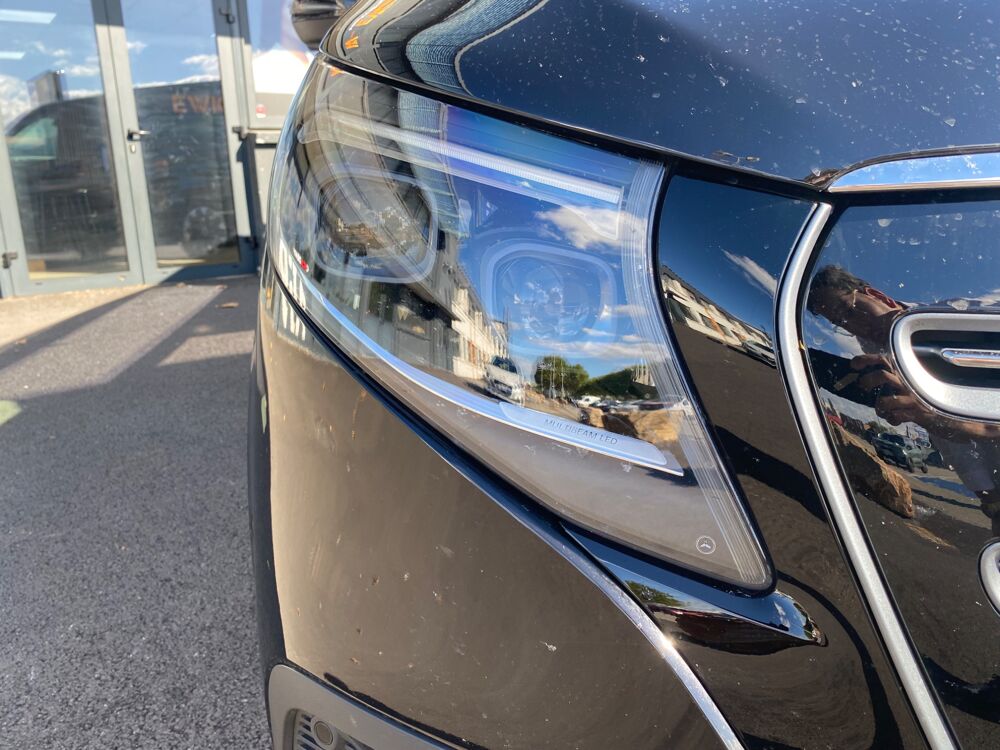 EQV TVA R&eacute;cup&eacute;rable 58 325 € HT - 300 ELECTRIC 204CH 95PPM 90KW 2024 occasion 26000 Valence